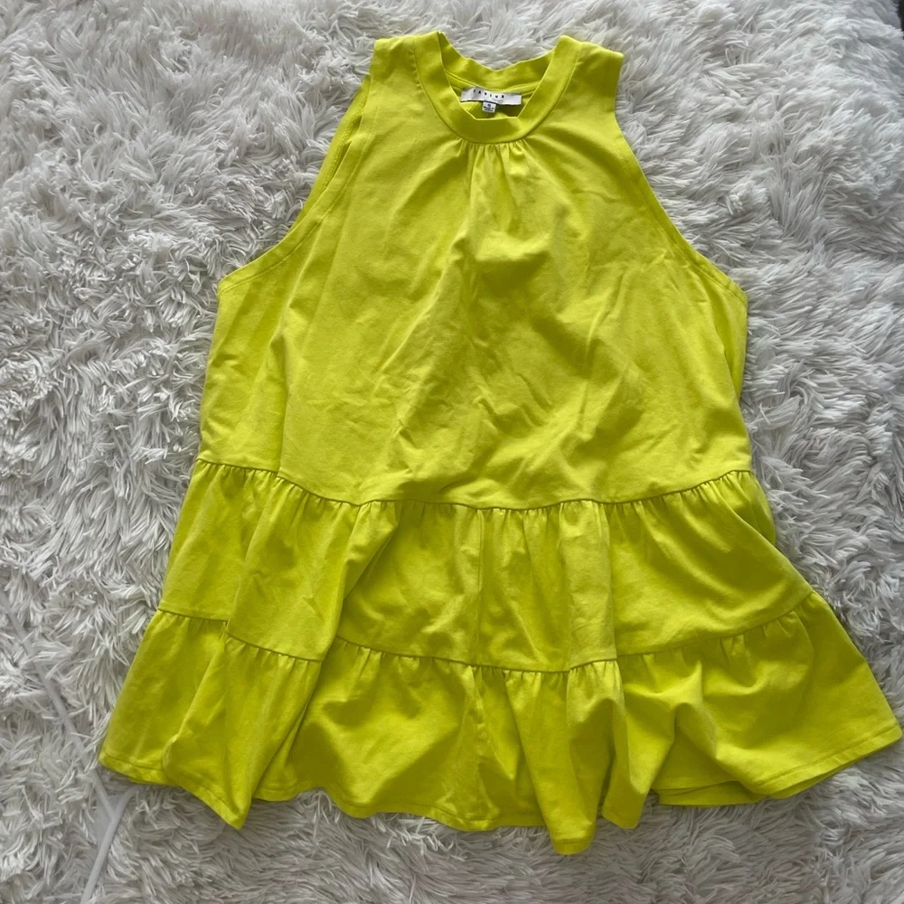 Summer Top - Picture 2 of 4